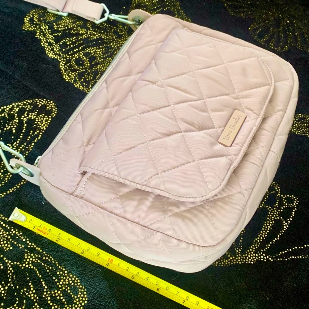 VERA BRADLEY Mini Carson Mauve Quilted Crossbody Shoulder Adjustable Camera Bag - Picture 4 of 16